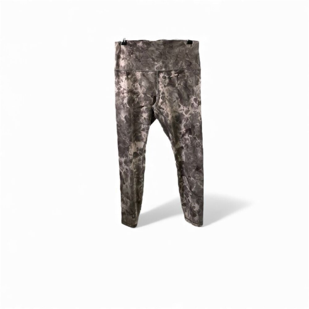 Lululemon Align High Rise Pant in the Diamond Dye Mink Berry Lunar Size 10
